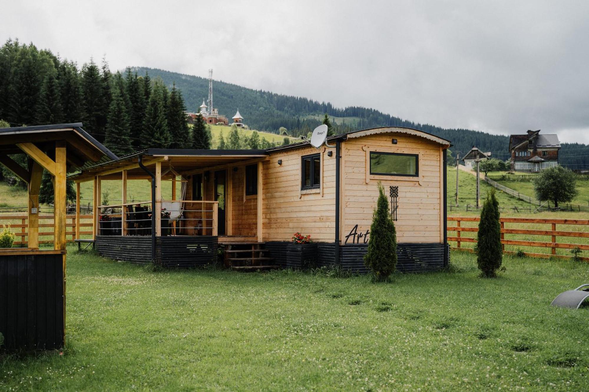 La Casuta Din Ciocanesti Art Exterior photo